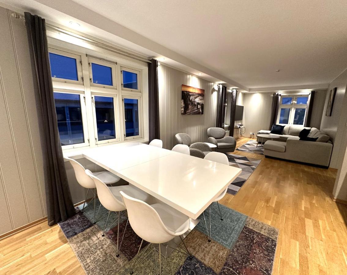 Stetind - Modern Apartment With Free Parking Narvik Extérieur photo