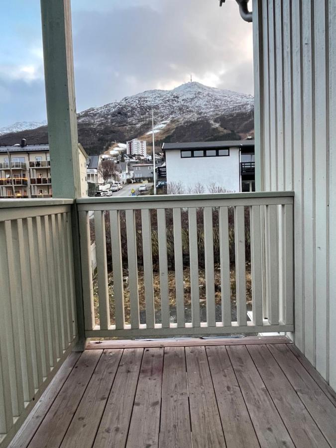 Stetind - Modern Apartment With Free Parking Narvik Extérieur photo